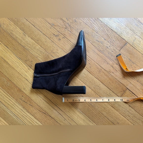 Vintage Ralph Lauren Suede Heeled Ankle Boots w Leather Cap Toe Sz 9 1/2 - Picture 3 of 13